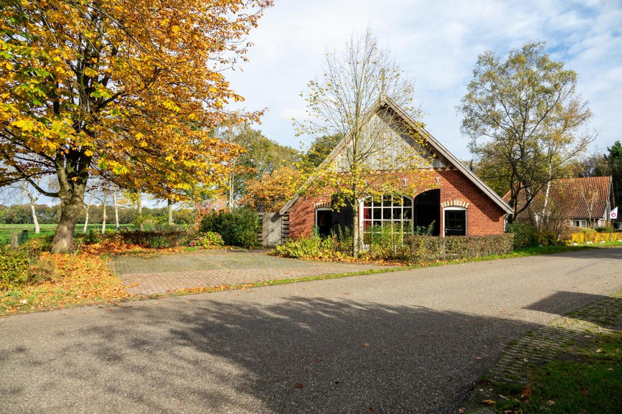 Erve Fakkert Bed and Breakfast Rossum  Exteriör bild